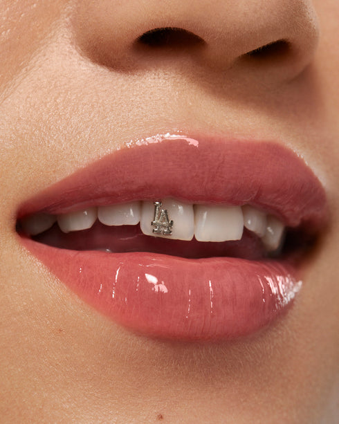 Give 'Em Lip